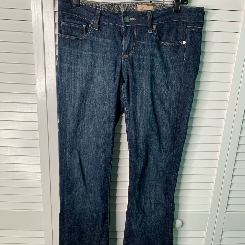 PAIGE JEANS Size 28 (US 6) Straight Leg S106